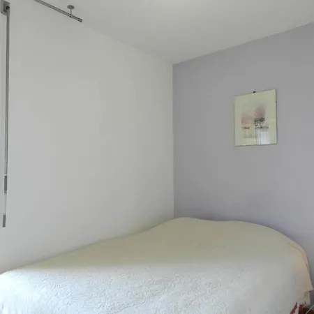Appartamento Calme 2 Pièces Avec Terrasse, Parking - - Fr-1-251-894