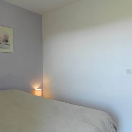 2 Pieces Avec Terrasse Et Parking Au Lavandou - Fr-1-251-894 Апартаменты *