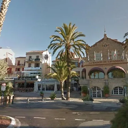 2 Pieces Avec Terrasse Et Parking Au Lavandou - Fr-1-251-894 Апартаменты